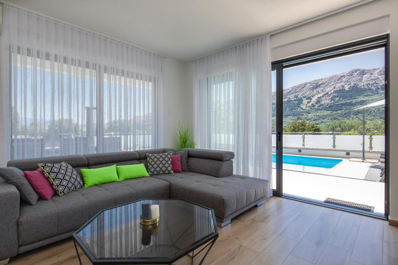Villa Supernus With Heated Pool Baška Buitenkant foto