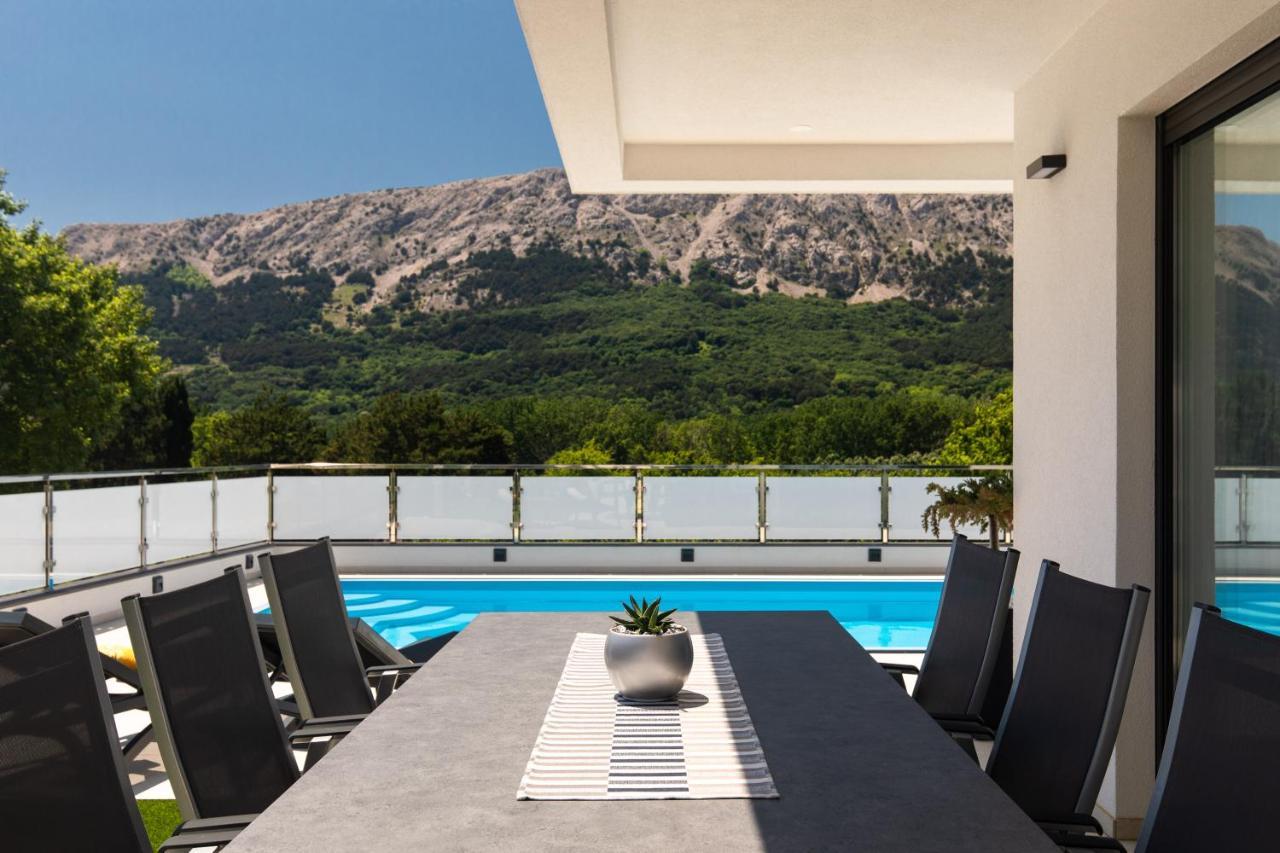Villa Supernus With Heated Pool Baška Buitenkant foto